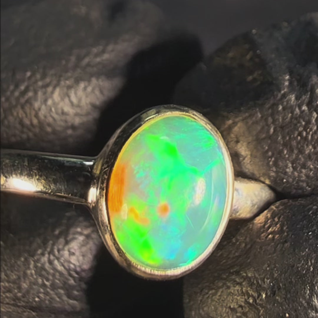 Natural Ethiopian Welo Opal Ring – Neon Green & Electric Blue Fire | Vibrant Crystal Opal Ring